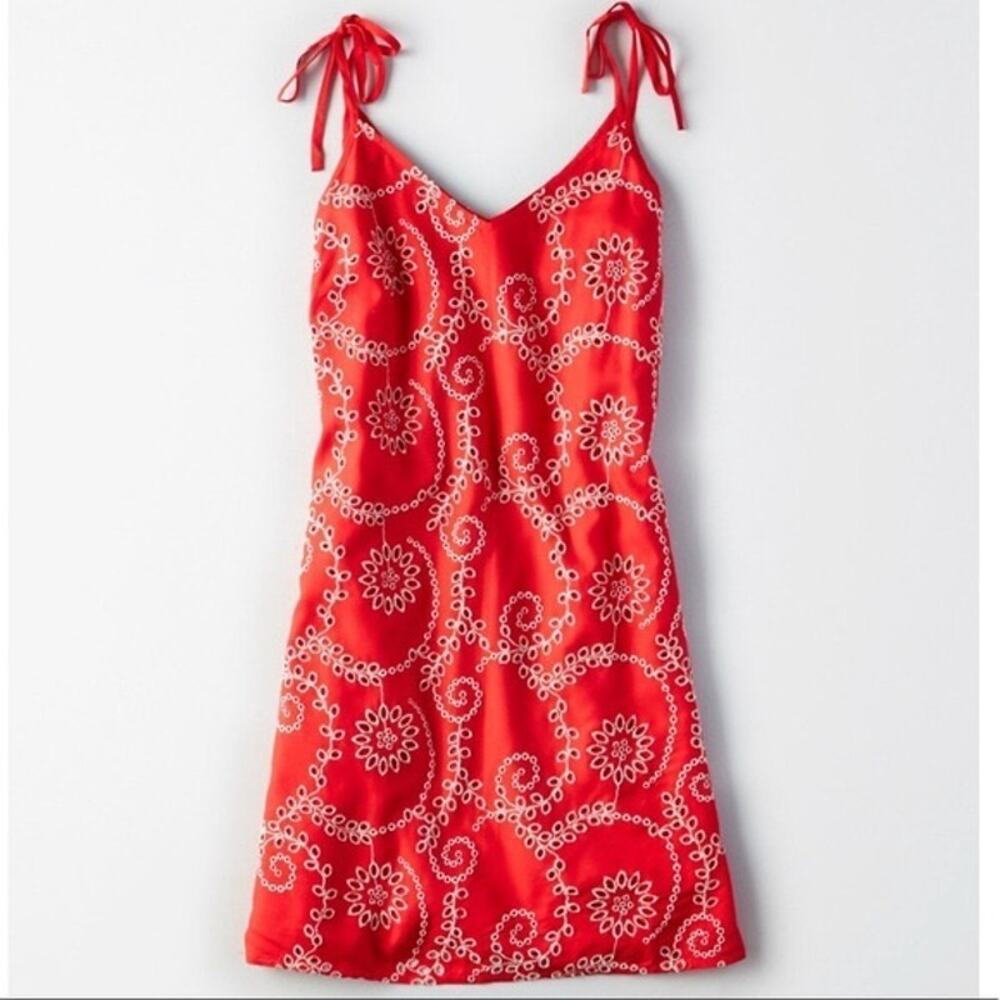 American Eagle | Red/White Embroidered Florals Tie Strap Babydoll Dress Preppy